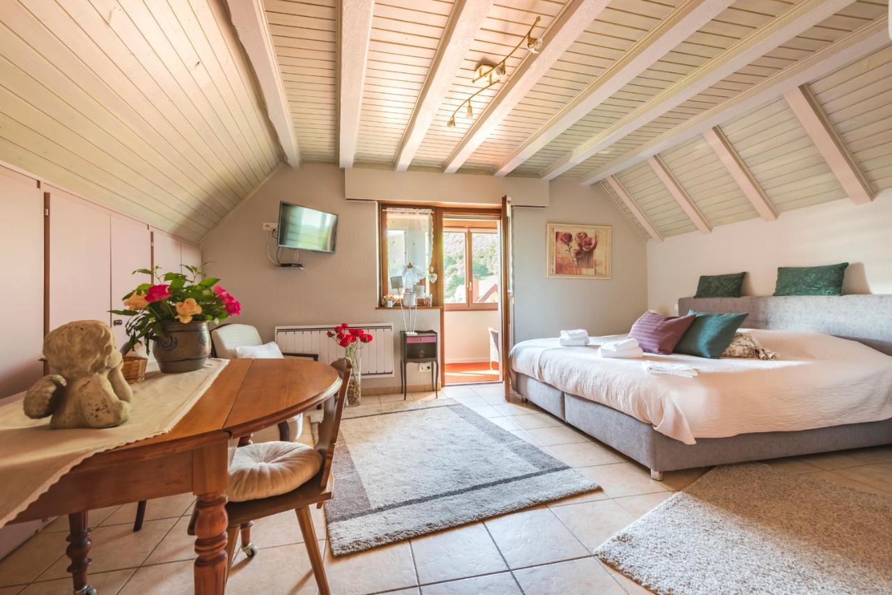 Chambre Du Vigneron - Domaine Leon Bleesz Reichsfeld Екстериор снимка